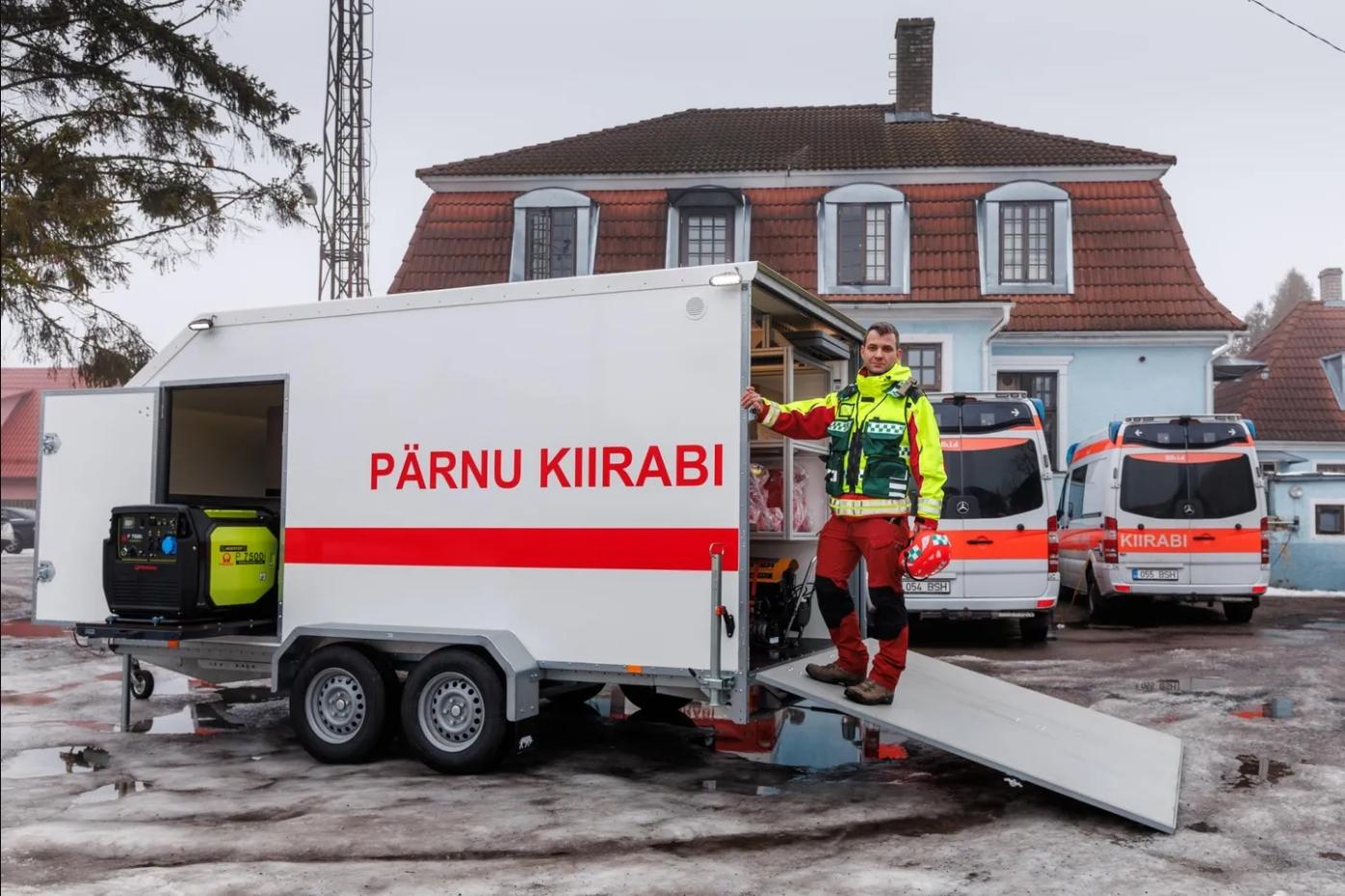 Pärnu Kiirabi sai uue katastroofihaagise